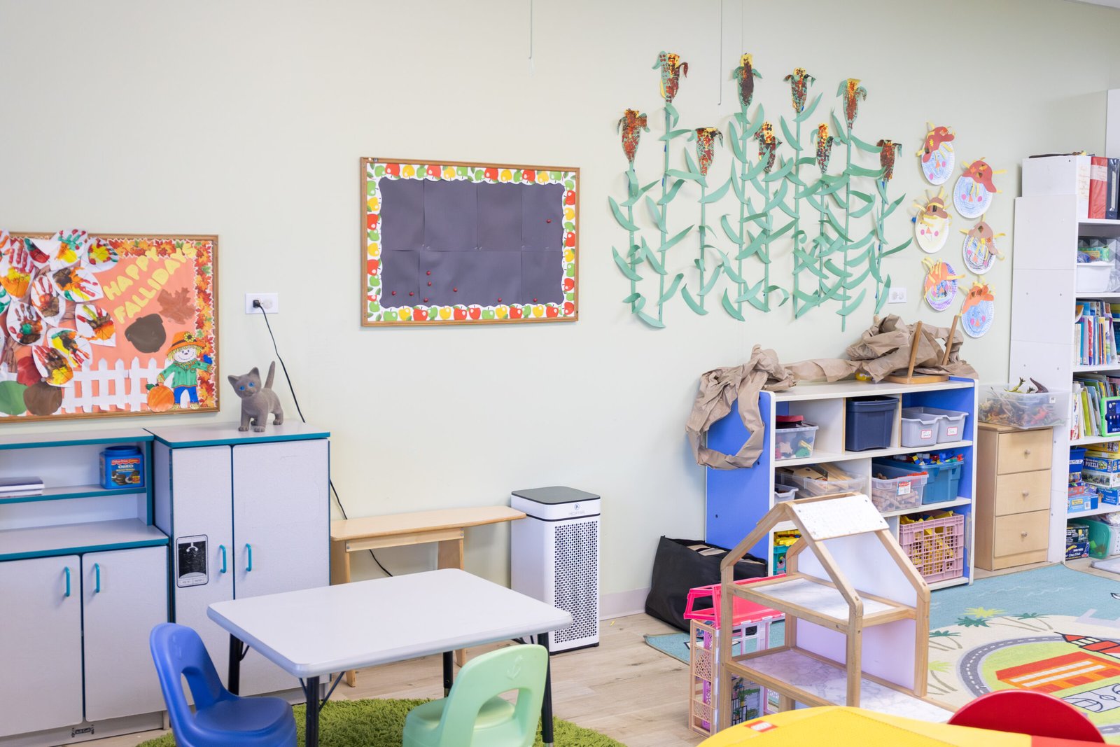 Clean, organized preschool classroom and learning materials in Schaumburg